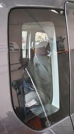 MAZDA 2 2006 - VETRO FISSO POSTERIORE DESTRO