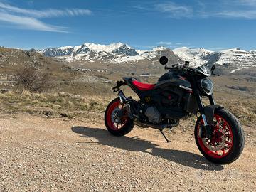 Ducati Monster 937