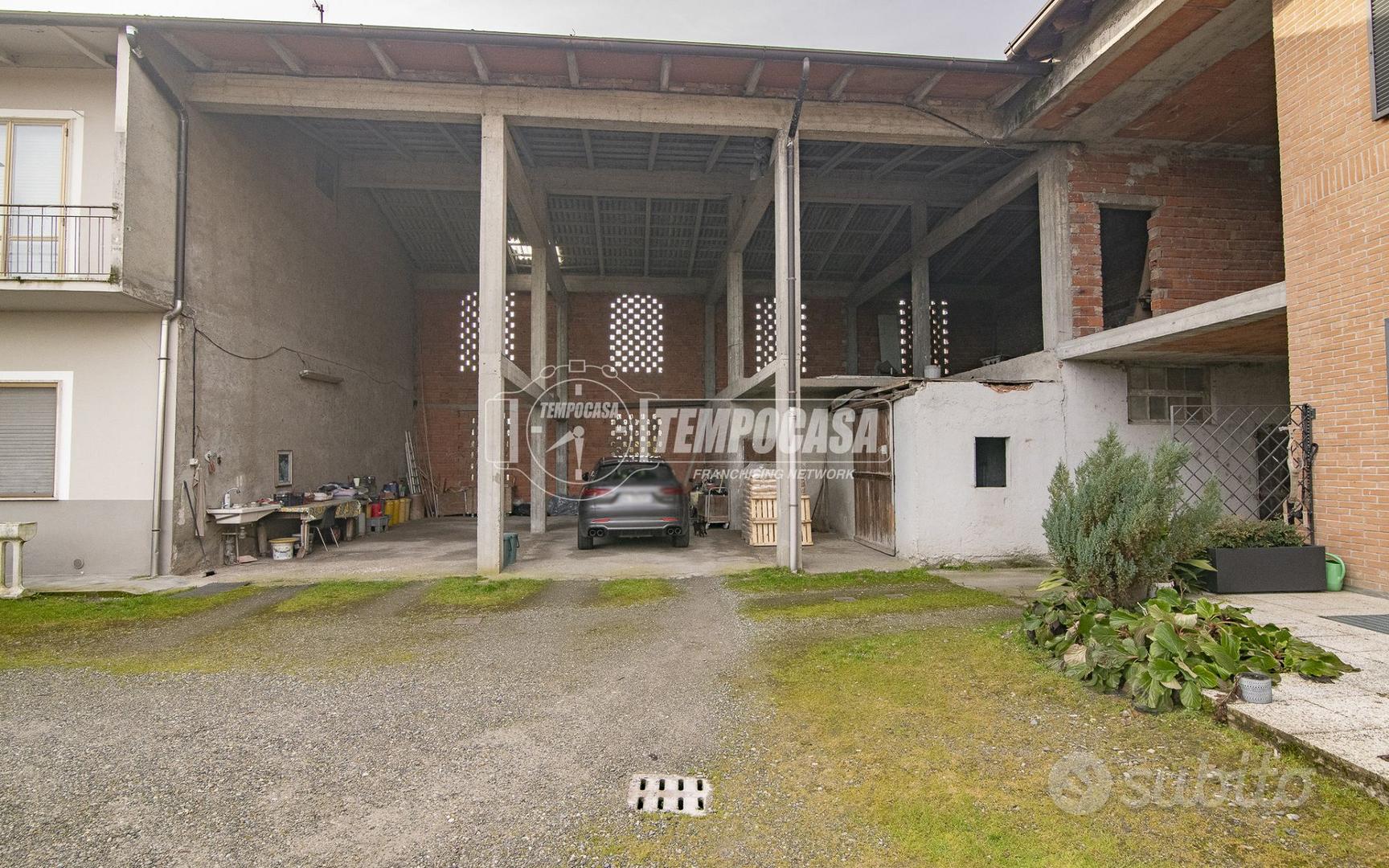 RUSTICO CON TERRENO AGRICOLO - Vista 5