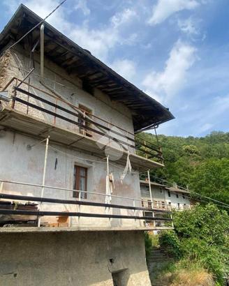CASA INDIPENDENTE A PINASCA