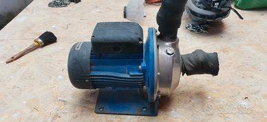 pompa trifase Lowara