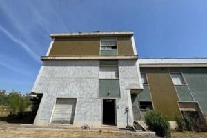 Immobile in asta di 21485 m² con più di 5 locali a