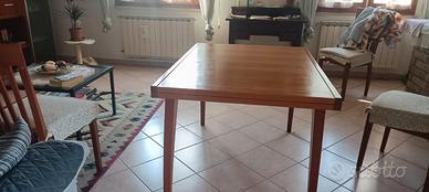 Tavolo da sala/cucina