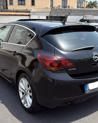 Opel Astra 2.0 CDTI 160CV sport