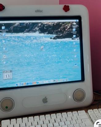 eMac  perfettamente funzionante