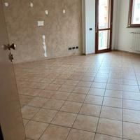 4 locali + doppi servizi -box