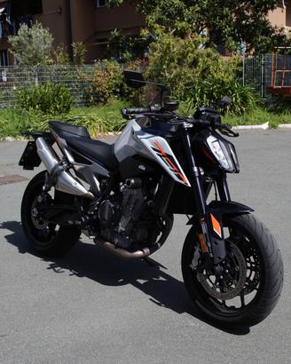KTM Duke 790 L (2024)