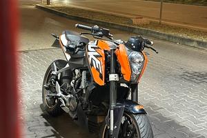 KTM duke 200
