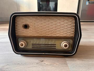 Radio Kennedy K424
