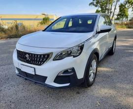 PEUGEOT 3008 BlueHDi 130 S&S Business