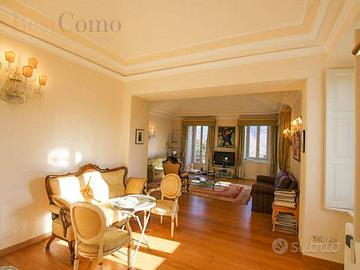 Appartamento di 190 m² con più di 5 locali e box a