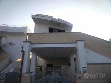 Pescoluse Con posto auto interno piano primo