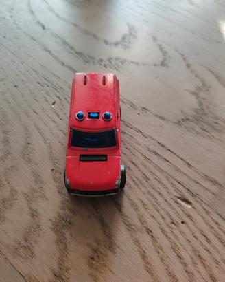 Modellino vintage Majorette Range Rover rossa

