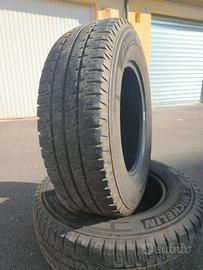 2x Michelin Agilis Camping 215/70 R15 109Q M+S