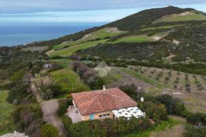 RUSTICO A CASTELSARDO