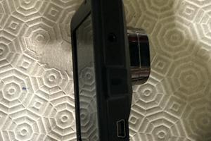 Dash cam per auto con display integrato