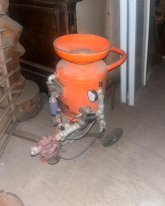 Sabbiatrice a pressione professionale su carrello