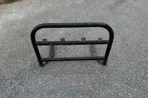 Bull Bar protezione  anteriore per fuoristrada