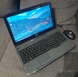NOTEBOOK ACER DA 16 POLLICI,CON BATTERIA NUOVA.