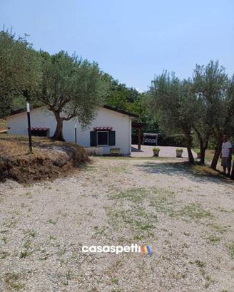 Casa indipendente di 110 m² con 3 locali a Muro Lu