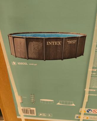 Piscina nuova imballata