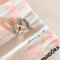 Charm pandora lucchetto a forma di cuore