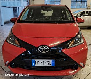 Toyota Aygo 1.0 VVT-i 69 CV 5 porte x-business