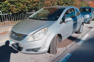 Opel Corsa 1.2 3 porte Easytronic Sport