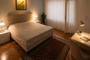 Camere grandi in appartamento centrale