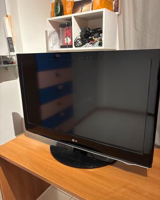 TV Full Hd 37 pollici
