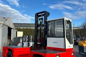 carrello elevatore laterale retrattile