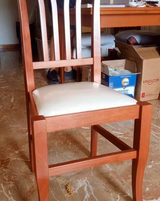 Sedie in legno di ciliegio 