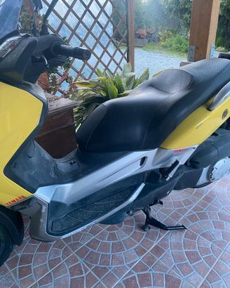 Yamaha 250 TMax 