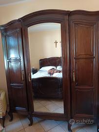 armadio in noce nazionale