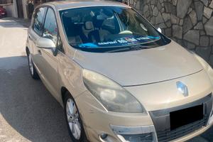 Renault Scenic X-Mod 1.5 2010  – 1000€ trattabili