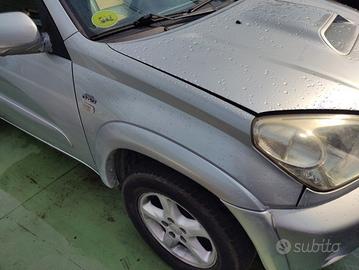 Parafango destro TOYOTA RAV 4 del 2004