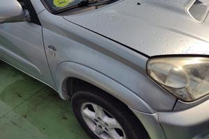 Parafango destro TOYOTA RAV 4 del 2004