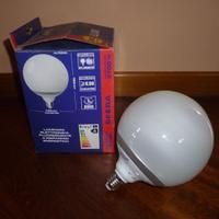 Lampadina a sfera