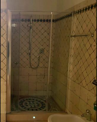 box doccia nicchia 120x185, wc, bidet, accessori 