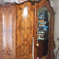 Armadio con specchiera