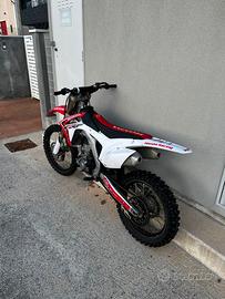 Crf 450 cross red moto