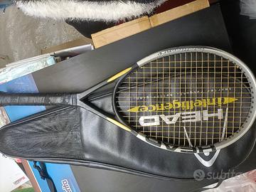 racchetta da tennis con colustodia