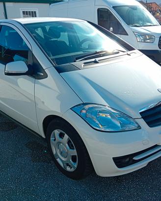 Mercedes-benz A 160 CDI BlueEFFICIENCY Executive