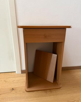Mobiletto con cassetto e mensola