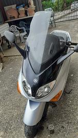 Yamaha T-max 500