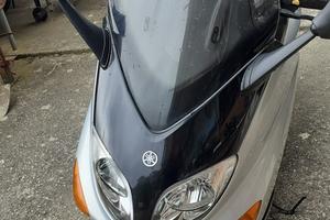 Yamaha T-max 500