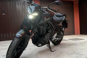 YAMAHA MT 03
