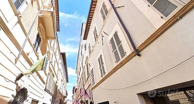 APPARTAMENTO DI 150 MQ COMPLETAMENTE RISTRUTTURATO