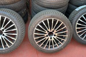 Cerchi+gomme dedicati Mercedes marca Mak+GoodYear
