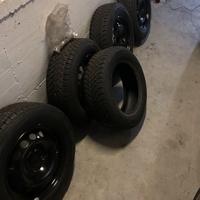 n.4 cerchi +  invernali 195/65 r15 Ecosport